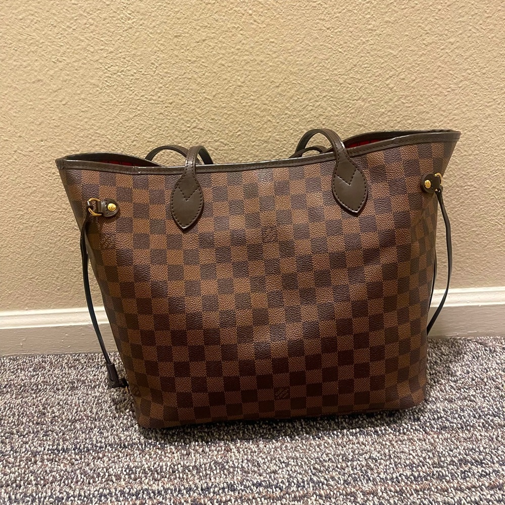 Authentic Louis Vuitton Neverfull MM